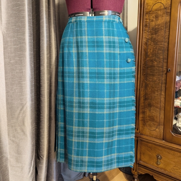 Vintage Wool Kilt Skirt, Small, by Aljean Canada, EUC - Picture 1 of 7